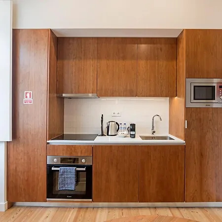 Superb Flat W/ Balcony And Ac By Lovelystay Apartment *